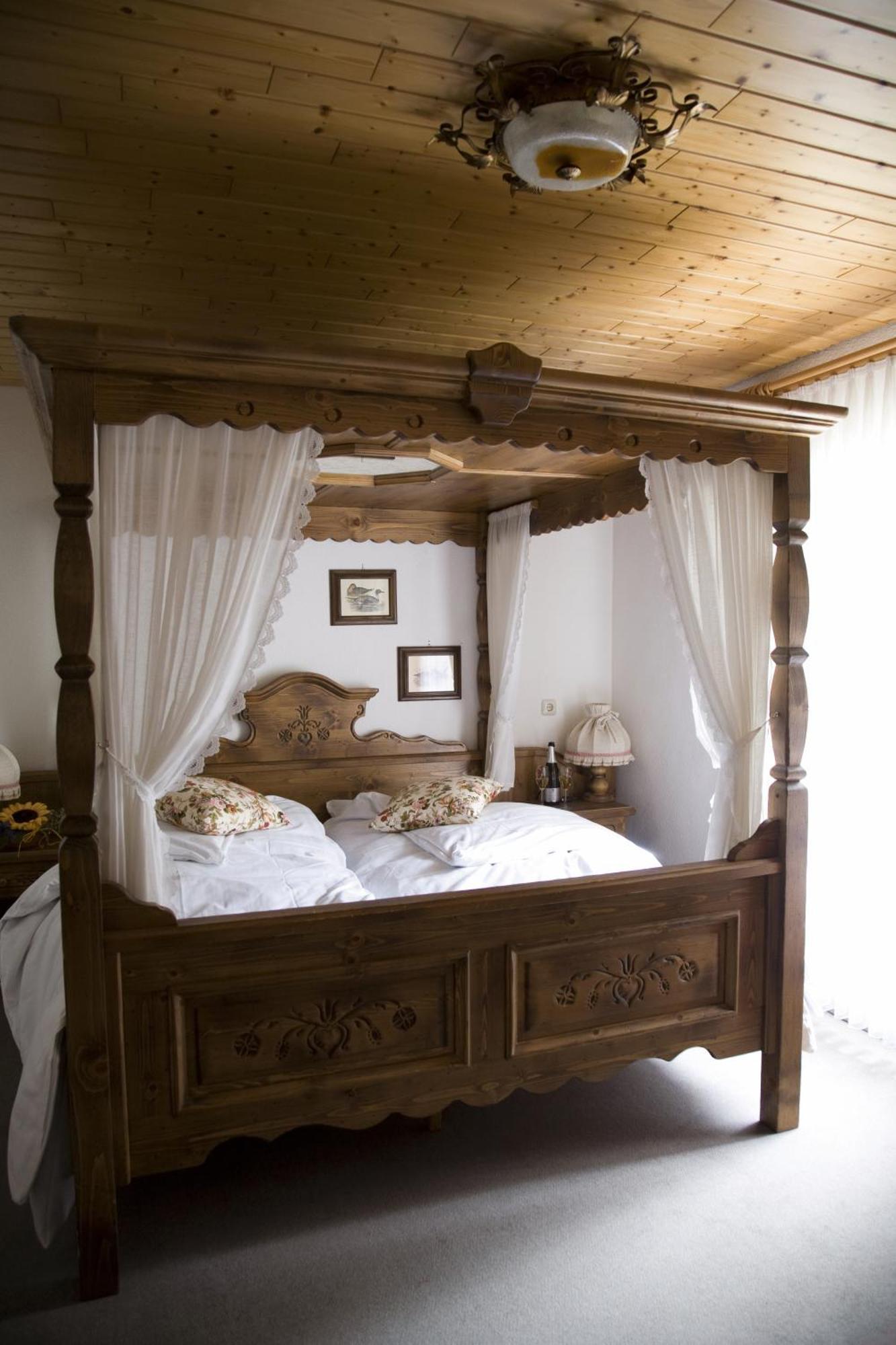 Landhotel Am Wenzelbach Prüm Buitenkant foto